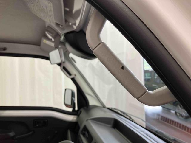 ハイゼットトラックスタンダード　農用スペシャル届出済未使用車　元展示車　４ＷＤ　マニュアル車　衝突被害軽減システム　アイドリングストップ　運転席エアバッグ　助手席エアバッグ　レーンキープアシスト　誤発進抑制機能　オートマチックハイビーム　パワステ（長崎県）の中古車