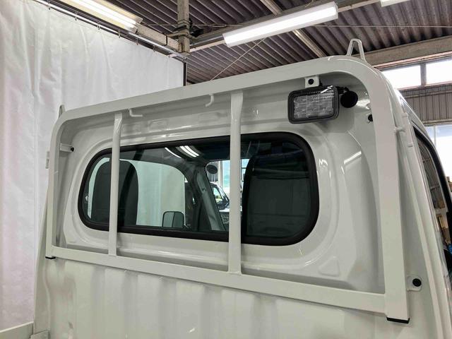 ハイゼットトラックスタンダード　農用スペシャル届出済未使用車　元展示車　４ＷＤ　マニュアル車　衝突被害軽減システム　アイドリングストップ　運転席エアバッグ　助手席エアバッグ　レーンキープアシスト　誤発進抑制機能　オートマチックハイビーム　パワステ（長崎県）の中古車