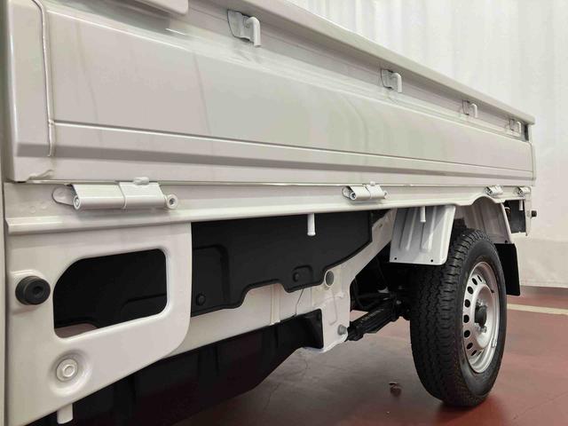 ハイゼットトラックスタンダード　農用スペシャル届出済未使用車　元展示車　４ＷＤ　マニュアル車　衝突被害軽減システム　アイドリングストップ　運転席エアバッグ　助手席エアバッグ　レーンキープアシスト　誤発進抑制機能　オートマチックハイビーム　パワステ（長崎県）の中古車
