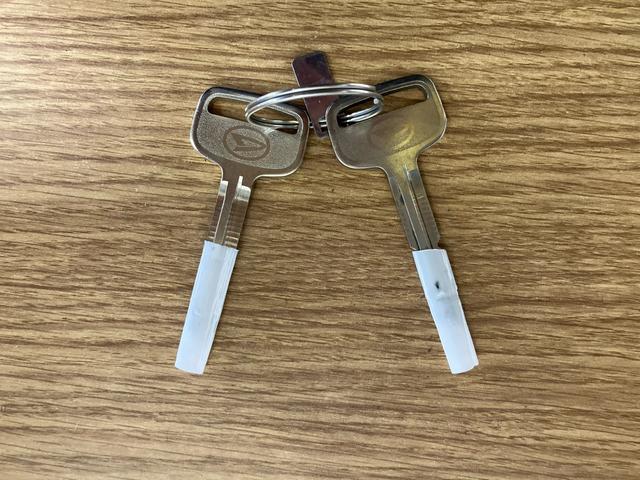 ハイゼットトラックスタンダード　農用スペシャル１オーナー　４ＷＤ　マニュアル車　衝突被害軽減システム　レーンキープアシスト　誤発信抑制制御　運転席エアバッグ　助手席エアバック　誤発進抑制機能　オートライト　オートマチックハイビーム　ＡＢＳ（長崎県）の中古車