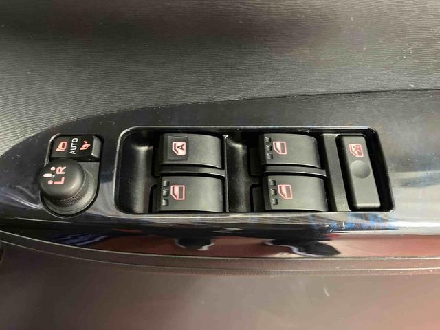 タントカスタムＸ　トップエディションＳＡIII下取車　衝突被害軽減システム　誤発進抑制　運転席シートヒーター　片側電動両側スライドドア　スマートキー　ＬＥＤヘッドランプ　オートライト　オートマチックハイビーム　レーンアシスト　ベンチシート（長崎県）の中古車