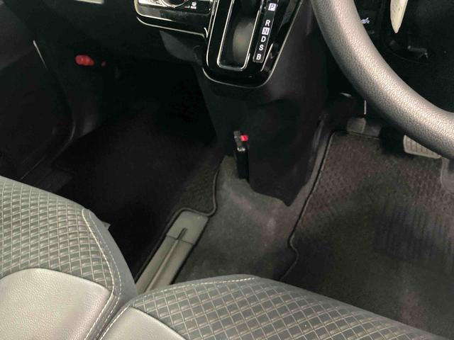 タントカスタムXセレクション下取車 ナビ ブルートゥース ドライブレコーダー 衝突被害軽減システム 車線逸脱警報 シートヒーター スマートキー ベンチシート 両側電動スライドドア LEDヘッドランプ オートライト(長崎県)の中古車