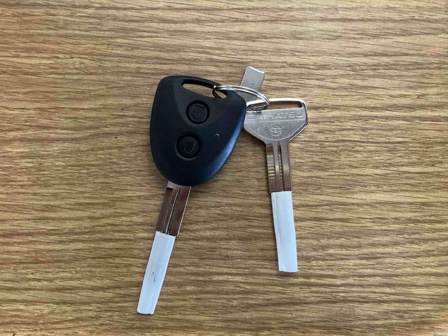 ミライースL SAIII1オーナー 衝突被害軽減システム 衝突安全ボディ 横滑防止 レーンキープアシスト オートライト オートマチックハイビーム キーレス 運転席エアバッグ 助手席エアバッグ ABS(長崎県)の中古車