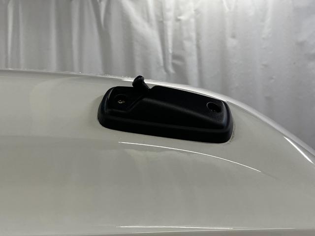 ハイゼットカーゴDX4WD 1オーナー 衝突安全ボディ キーレスキー 両側スライドドア アイドリングストップ オートマチックハイビーム オートライト レーンアシスト 運転席エアバッグ 助手席エアバッグ(長崎県)の中古車