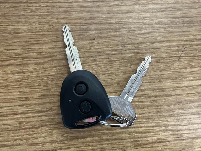 ムーヴL1オーナー 禁煙車 アイドリングストップ オートライト キーレスエントリー アイドリングストップ 運転席エアバッグ ABS 横滑り防止装置 盗難防止装置 衝突安全ボディ(長崎県)の中古車