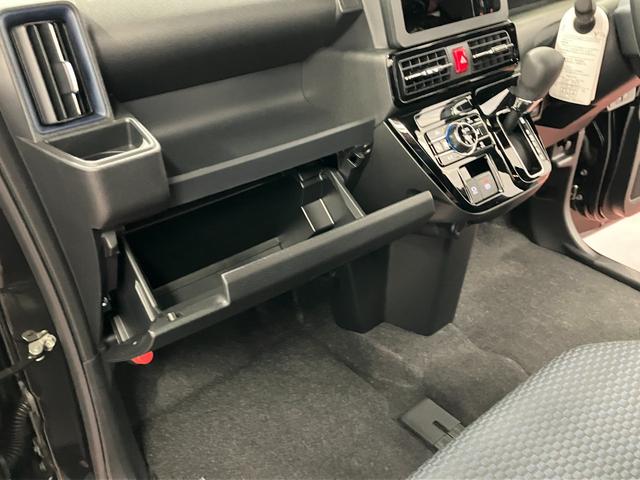 タントカスタムＸひょう害車　展示車　アイドリングストップ　両側パワースライドドア　シートヒーター付き　スマートキー＆プッシュスタート　ハイビームアシスト　禁煙　オートライト　レーンキープ　盗難防止装置（長崎県）の中古車