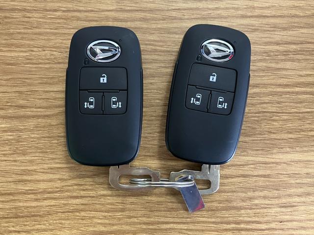 タントカスタムＸ届出済未使用車　元展示車　スマートキー　プッシュスタート　アイドリングストップ　両側電動スライドドア　衝突被害軽減システム　禁煙　ＬＥＤヘッドランプ　電動格納式ドアミラー　車線逸脱警報　シートヒーター（長崎県）の中古車