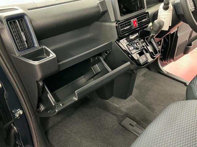 タントカスタムＸ届出済未使用車　元展示車　スマートキー　プッシュスタート　アイドリングストップ　両側電動スライドドア　衝突被害軽減システム　禁煙　ＬＥＤヘッドランプ　電動格納式ドアミラー　車線逸脱警報　シートヒーター（長崎県）の中古車