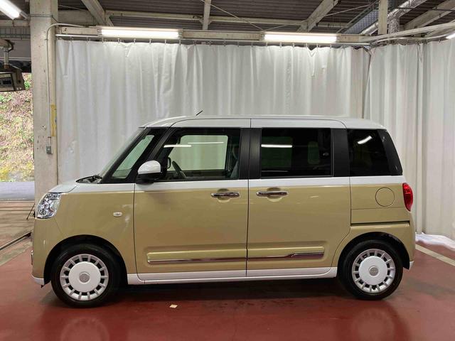 ムーヴキャンバスストライプスＧ届出済未使用車　元展示車　アイドリングストップ　禁煙　セキュリティアラーム　スマートキー　プッシュスタート　シートヒーター　１オーナー車　ＬＥＤヘッドランプ　車線逸脱警報　オートマチックハイビーム（長崎県）の中古車