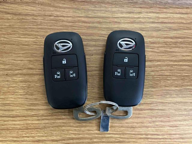 ムーヴキャンバスストライプスＧ届出済未使用車　元展示車　アイドリングストップ　禁煙　セキュリティアラーム　スマートキー　プッシュスタート　シートヒーター　１オーナー車　ＬＥＤヘッドランプ　車線逸脱警報　オートマチックハイビーム（長崎県）の中古車