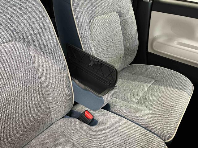 ムーヴキャンバスストライプスＧ届出済未使用車　元展示車　アイドリングストップ　禁煙　セキュリティアラーム　スマートキー　プッシュスタート　シートヒーター　１オーナー車　ＬＥＤヘッドランプ　車線逸脱警報　オートマチックハイビーム（長崎県）の中古車