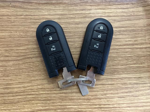 タントカスタムＸ　トップエディションＳＡIII下取車　電動格納ミラー　スマートキー　レーンアシスト　ＬＥＤヘッドランプ　アイドリングストップ　ベンチシート　オートライト　衝突被害軽減システム　片側電動両側スライドドア（長崎県）の中古車