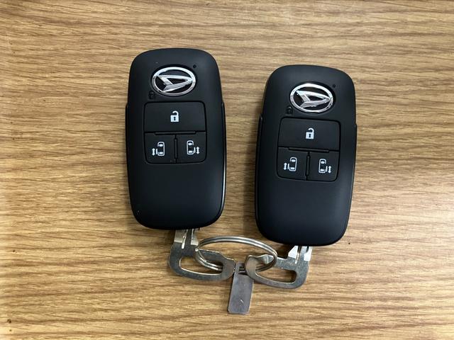 ムーヴキャンバスセオリーＧ届出済未使用車　元展示車　オートライト　衝突被害軽減システム　ＬＥＤヘッドランプ　シートヒーター　両側電動スライドドア　ベンチシート　スマートキー　レーンアシスト　衝突安全ボディ（長崎県）の中古車
