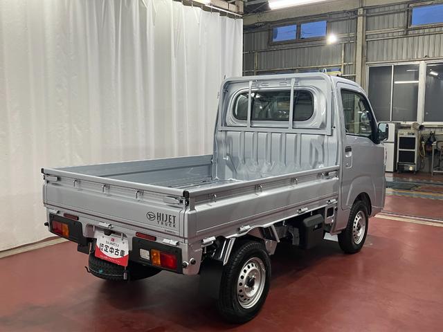ハイゼットトラックスタンダード届出済未使用車　元展示車　２ＷＤ　マニュアル車　禁煙　ワンオーナー　レーンキープアシスト　衝突被害軽減システム　エアコン　パワーステアリング　運転席エアバッグ　助手席エアバッグ　アイドリングストップ（長崎県）の中古車