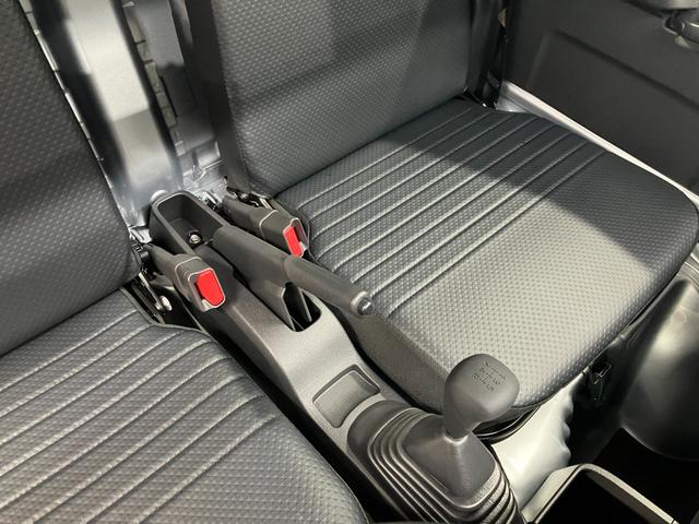 ハイゼットトラックスタンダード届出済未使用車　元展示車　２ＷＤ　マニュアル車　禁煙　ワンオーナー　レーンキープアシスト　衝突被害軽減システム　エアコン　パワーステアリング　運転席エアバッグ　助手席エアバッグ　アイドリングストップ（長崎県）の中古車