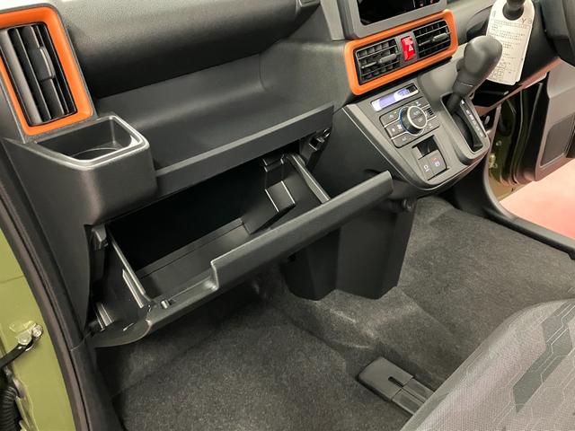 タントファンクロス届出済未使用車　元展示車　シートヒーター　誤発進抑制装置　１オーナー　オートマチックハイビーム　禁煙　両側電動スライドドア　ＬＥＤヘッドランプ　車線逸脱警報　オートライト　スマートキー　ベンチシート（長崎県）の中古車