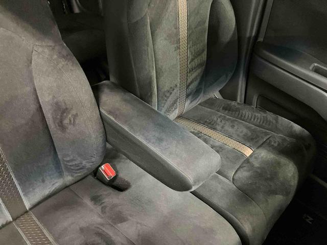 Ｎ−ＢＯＸカスタムＧ・Ｌ下取車　ナビ　バックカメラ　ブルートゥース　盗難防止装置　電動格納ミラー　ＴＶ　ＬＥＤヘッドランプ　ドライブレコーダー　スマートキー　ＤＶＤ　アイドリングストップ　ＥＴＣ　オートライト（長崎県）の中古車