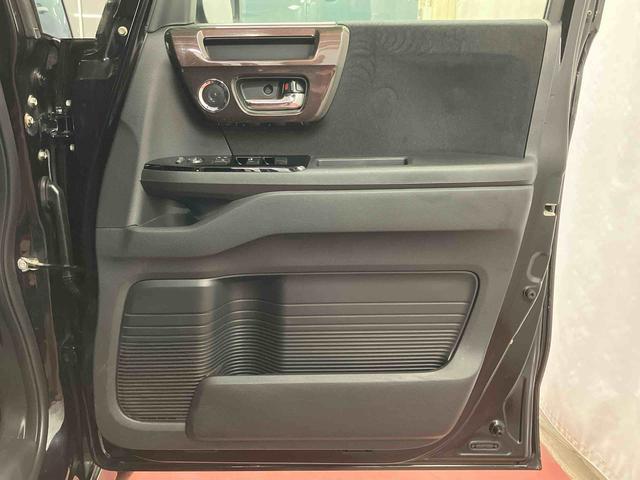 Ｎ−ＢＯＸカスタムＧ・Ｌ下取車　ナビ　バックカメラ　ブルートゥース　盗難防止装置　電動格納ミラー　ＴＶ　ＬＥＤヘッドランプ　ドライブレコーダー　スマートキー　ＤＶＤ　アイドリングストップ　ＥＴＣ　オートライト（長崎県）の中古車