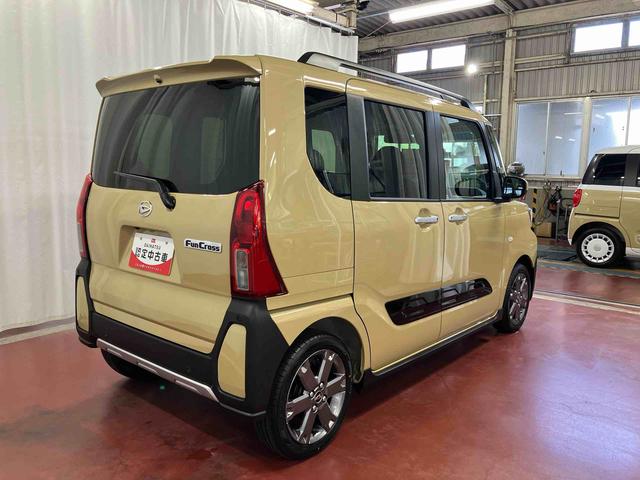 タントファンクロスターボ届出済未使用車　元展示車　１オーナー　ターボ　アイドリングストップ　禁煙　スマートキー　ＬＥＤヘッドランプ　シートヒーター　衝突被害軽減システム　車線逸脱警報　オートライト　オートマチックハイビーム（長崎県）の中古車