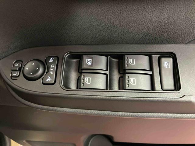 タントファンクロスターボ届出済未使用車　元展示車　１オーナー　ターボ　アイドリングストップ　禁煙　スマートキー　ＬＥＤヘッドランプ　シートヒーター　衝突被害軽減システム　車線逸脱警報　オートライト　オートマチックハイビーム（長崎県）の中古車
