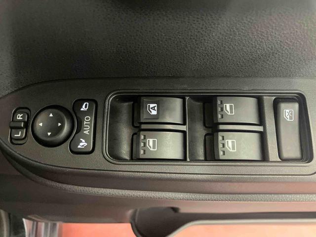 タントカスタムＸ１オーナー　衝突被害軽減ブレーキ　アイドリングストップ　両側電動スライドドア　シートヒーター　オートライト　オートマチックハイビーム　スマートキー　バックカメラ　ＬＥＤヘッドランプ　衝突安全ボディ（長崎県）の中古車