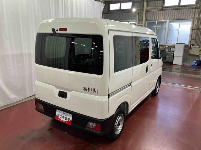 ハイゼットカーゴＤＸ元展示車　衝突安全ボディ　キーレス　両側スライドドア　アイドリングストップ　オートライト　オートマチックハイビーム　ＥＳＣ　レーンアシスト　運転席エアバッグ　助手席エアバッグ　ＡＢＳ（長崎県）の中古車