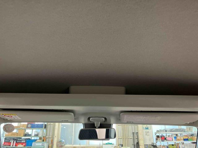 ハイゼットカーゴＤＸ元展示車　衝突安全ボディ　キーレス　両側スライドドア　アイドリングストップ　オートライト　オートマチックハイビーム　ＥＳＣ　レーンアシスト　運転席エアバッグ　助手席エアバッグ　ＡＢＳ（長崎県）の中古車