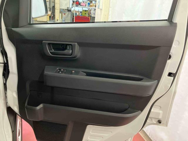 ハイゼットカーゴＤＸ元展示車　衝突安全ボディ　キーレス　両側スライドドア　アイドリングストップ　オートライト　オートマチックハイビーム　ＥＳＣ　レーンアシスト　運転席エアバッグ　助手席エアバッグ　ＡＢＳ（長崎県）の中古車