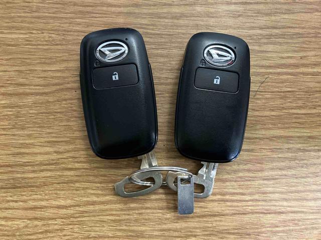 タフトＧ下取車　ＤＶＤオーディオ　バックカメラ　衝突被害軽減システム　車線逸脱防止　ＬＥＤヘッドランプ　オートライト　オートマチックハイビーム　シートヒーター　スマートキー　プッシュスタート　ＥＴＣ（長崎県）の中古車