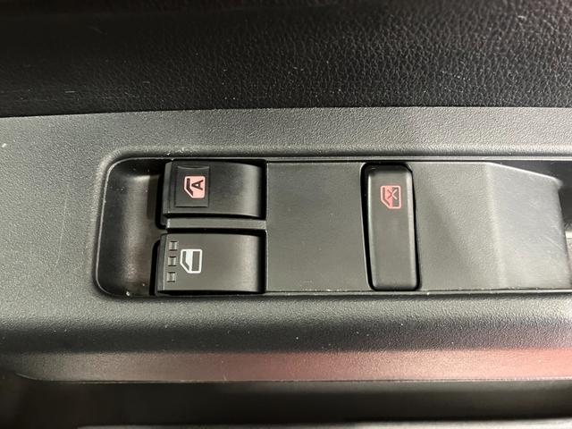 ハイゼットカーゴDX4WD 1オーナー 衝突安全ボディ キーレスキー 両側スライドドア アイドリングストップ オートマチックハイビーム オートライト レーンアシスト 運転席エアバッグ 助手席エアバッグ(長崎県)の中古車