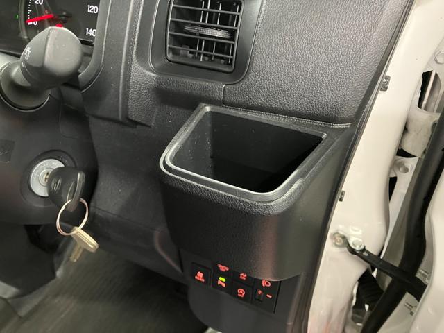 ハイゼットカーゴDX4WD 1オーナー 衝突安全ボディ キーレスキー 両側スライドドア アイドリングストップ オートマチックハイビーム オートライト レーンアシスト 運転席エアバッグ 助手席エアバッグ(長崎県)の中古車