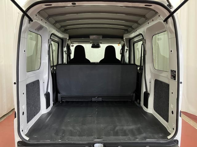 ハイゼットカーゴDX4WD 1オーナー 衝突安全ボディ キーレスキー 両側スライドドア アイドリングストップ オートマチックハイビーム オートライト レーンアシスト 運転席エアバッグ 助手席エアバッグ(長崎県)の中古車