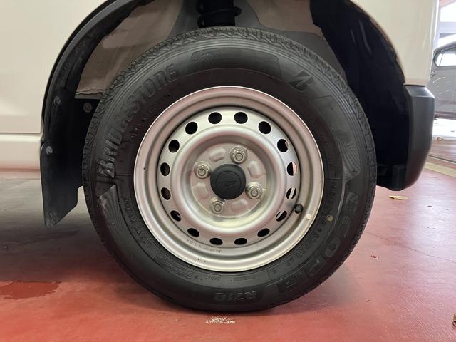 ハイゼットカーゴDX4WD 1オーナー 衝突安全ボディ キーレスキー 両側スライドドア アイドリングストップ オートマチックハイビーム オートライト レーンアシスト 運転席エアバッグ 助手席エアバッグ(長崎県)の中古車