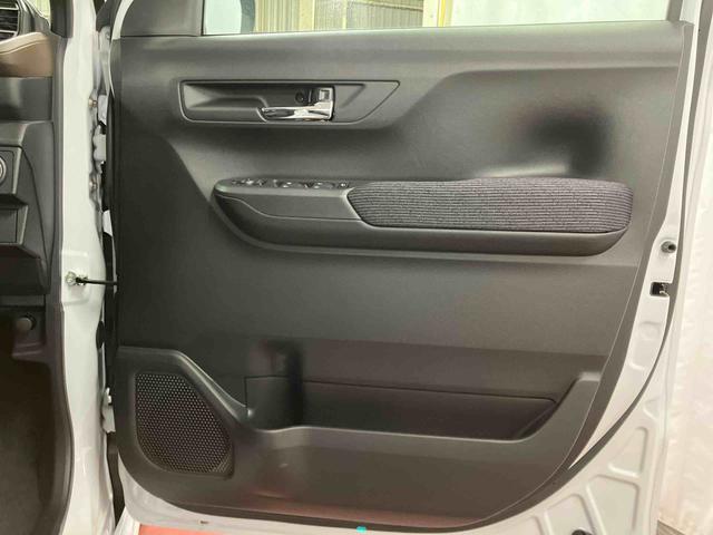 ムーヴＧ届出済未使用車　元展示車　オートマチックハイビーム　ＬＥＤヘッドランプ　電動格納ミラー　アイドリングストップ　レーンアシスト　オートライト　スマートキー　プッシュスタート　衝突被害軽減システム（長崎県）の中古車