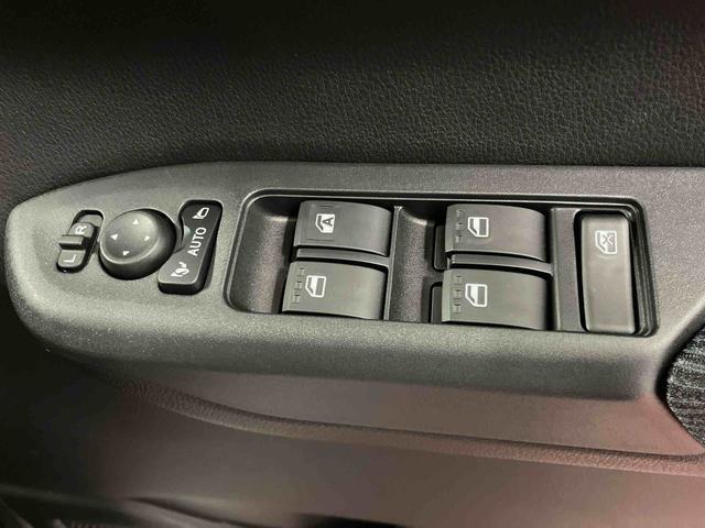 ムーヴＧ届出済未使用車　元展示車　オートマチックハイビーム　ＬＥＤヘッドランプ　電動格納ミラー　アイドリングストップ　レーンアシスト　オートライト　スマートキー　プッシュスタート　衝突被害軽減システム（長崎県）の中古車