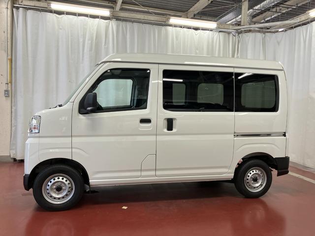ハイゼットカーゴＤＸ元試乗車　衝突回避支援ブレーキ　衝突安全ボディ　キーレスエントリー　アイドリングストップ　運転席助手席エアバック　レーンアシスト　オートライト　１オーナー　記録簿　ＡＢＳ（長崎県）の中古車