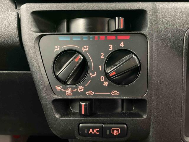 ハイゼットカーゴＤＸ４ＷＤ　アイドリングストップ　レーンキープアシスト　運転席エアバッグ　助手席エアバッグ　１オーナー車　オートマチックハイビーム　記録簿　オートライト　ＡＢＳ　衝突安全ボディ　衝突被害軽減システム（長崎県）の中古車