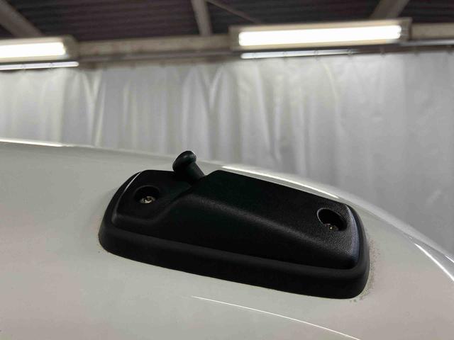 ハイゼットカーゴＤＸ４ＷＤ　アイドリングストップ　レーンキープアシスト　運転席エアバッグ　助手席エアバッグ　１オーナー車　オートマチックハイビーム　記録簿　オートライト　ＡＢＳ　衝突安全ボディ　衝突被害軽減システム（長崎県）の中古車