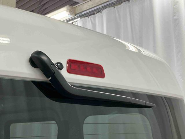 ハイゼットカーゴＤＸ４ＷＤ　アイドリングストップ　レーンキープアシスト　運転席エアバッグ　助手席エアバッグ　１オーナー車　オートマチックハイビーム　記録簿　オートライト　ＡＢＳ　衝突安全ボディ　衝突被害軽減システム（長崎県）の中古車