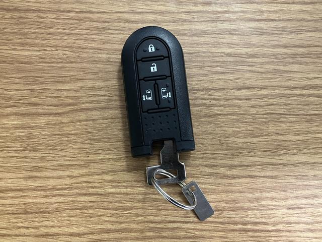 ムーヴキャンバスＧブラックアクセントＶＳ　ＳＡIII下取車　ナビ　ＴＶ　スマートキー　プッシュスタート　衝突被害軽減システム　ブルートゥース　両側電動スライドドア　シートヒーター　ＬＥＤヘッドランプ　レーンキープ　オートマチックハイビーム　オートライト（長崎県）の中古車
