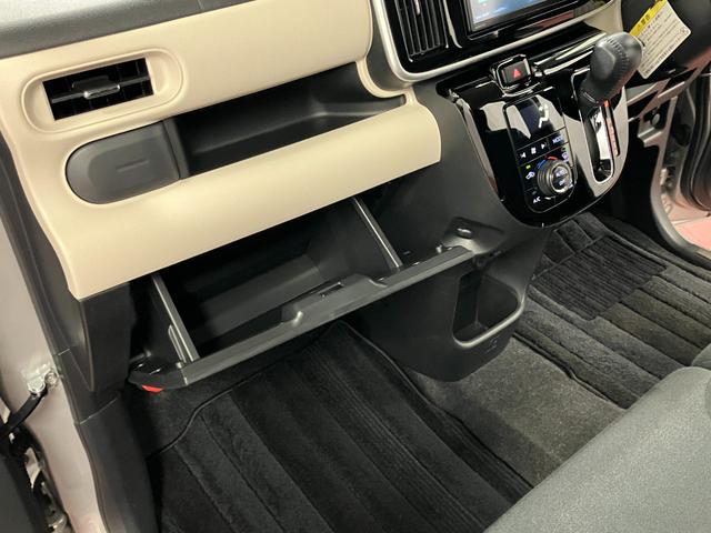 ムーヴキャンバスＧブラックアクセントＶＳ　ＳＡIII下取車　ナビ　ＴＶ　スマートキー　プッシュスタート　衝突被害軽減システム　ブルートゥース　両側電動スライドドア　シートヒーター　ＬＥＤヘッドランプ　レーンキープ　オートマチックハイビーム　オートライト（長崎県）の中古車