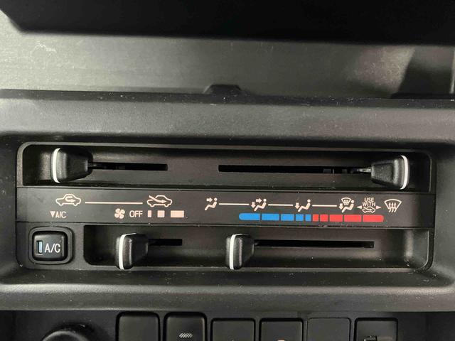 ハイゼットトラックスタンダード　農用スペシャルＳＡIIIｔ４ＷＤ　マニュアル車　ＬＥＤヘッドランプ　運転席エアバッグ　助手席エアバッグ　マニュアルエアコン　レーンアシスト　パワステ　ＡＢＳ　衝突被害軽減システム（長崎県）の中古車