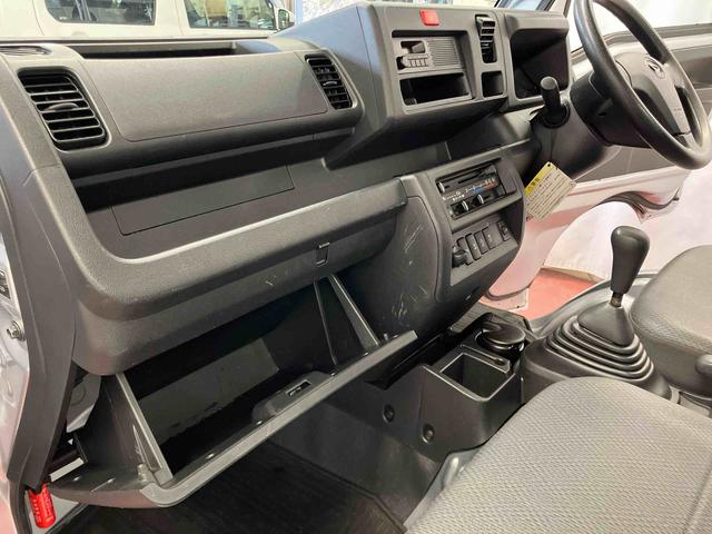 ハイゼットトラックスタンダード　農用スペシャルＳＡIIIｔ４ＷＤ　マニュアル車　ＬＥＤヘッドランプ　運転席エアバッグ　助手席エアバッグ　マニュアルエアコン　レーンアシスト　パワステ　ＡＢＳ　衝突被害軽減システム（長崎県）の中古車