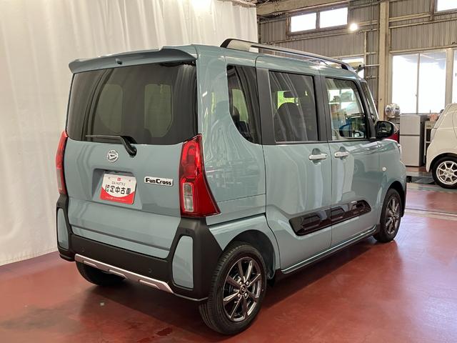タントファンクロスひょう害車　届出済未使用車　展示車　アイドリングストップ　レーダーブレーキ　１オーナー　両側オートスライドドア　車線逸脱警報　前席シートヒーター　禁煙車　イモビライザー　ＬＥＤライト　スマートキー（長崎県）の中古車