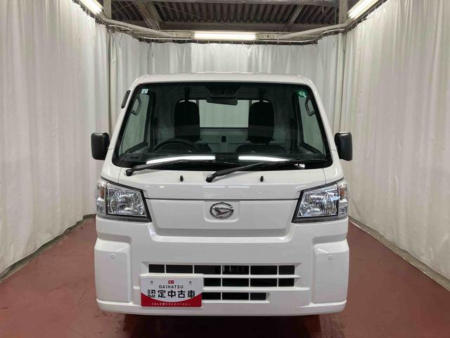 ハイゼットトラックスタンダード届出済未使用車　元展示車　２ＷＤ　ＣＶＴ車　１オーナー　衝突被害軽減システム　パワステ　エアコン　運転席エアバッグ　助手席エアバッグ　禁煙　アイドルストップ　ＥＳＣ　ＡＢＳ　オートライト（長崎県）の中古車