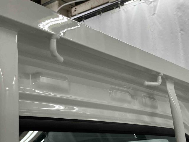 ハイゼットトラックスタンダード届出済未使用車　元展示車　２ＷＤ　ＣＶＴ車　１オーナー　衝突被害軽減システム　パワステ　エアコン　運転席エアバッグ　助手席エアバッグ　禁煙　アイドルストップ　ＥＳＣ　ＡＢＳ　オートライト（長崎県）の中古車