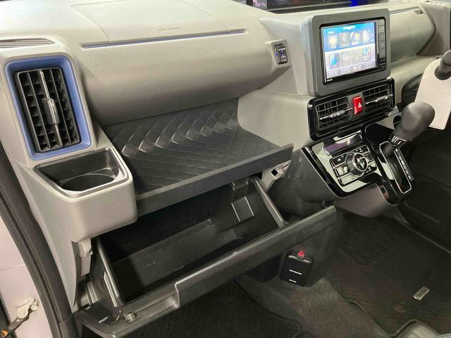 タントカスタムＸセレクション下取車　ナビ　ブルートゥース　バックカメラ　ドライブレコーダー　衝突被害軽減システム　シートヒーター　ＬＥＤヘッドランプ　オートマチックハイビーム　車線逸脱警報　スマートキー　ベンチシート（長崎県）の中古車