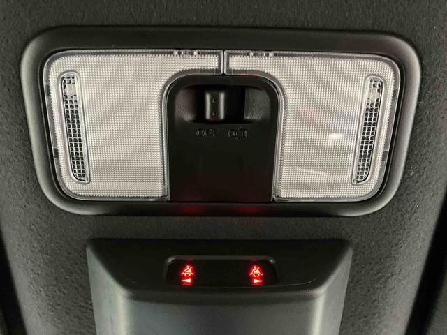 タントカスタムＲＳ届出済未使用車　元展示車　ターボ　衝突被害軽減システム　車線逸脱防止　アイドリングストップ　両側電動スライドドア　禁煙　シートヒーター　オートマチックハイビーム　スマートキー　ＬＥＤヘッドライト（長崎県）の中古車