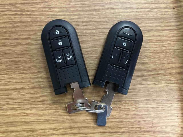 ムーヴキャンバスＸメイクアップリミテッド　ＳＡIII下取車　ナビ　パノラマモニター　ブルートゥース　ＥＴＣ　衝突被害軽減システム　スマートキー　プッシュスタート　両側電動スライドドア　オートライト　電動格納ミラー　ベンチシート　衝突安全ボディ（長崎県）の中古車