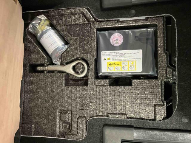 タントファンクロス元試乗車　衝突被害軽減システム　両側電動スライドドア　シートヒーター　１オーナー　オートマチックハイビーム　レーンキープアシスト　ＬＥＤヘッドランプ　スマートキー　オートライト　ベンチシート（長崎県）の中古車